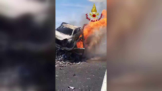 Scontro tra due camion sulla A21, morto uno dei conducenti